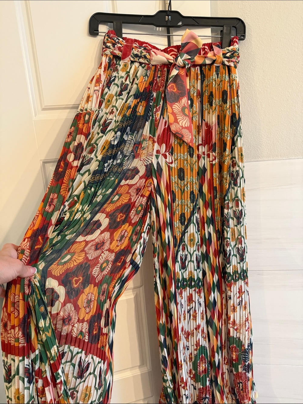Carolina K Lisa Pleated Pants in Mixed Bouquet Print. Inseam 28 inches